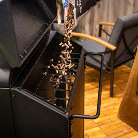 Pit Boss Navigator 3 - Series Vertical Pellet Smoker - intoCooking